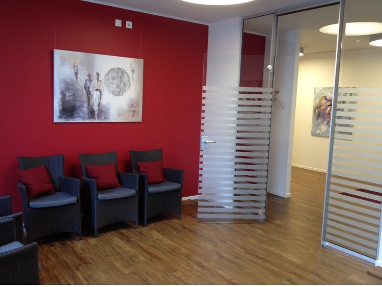 Wartezimmer der Praxis Dr. Hof